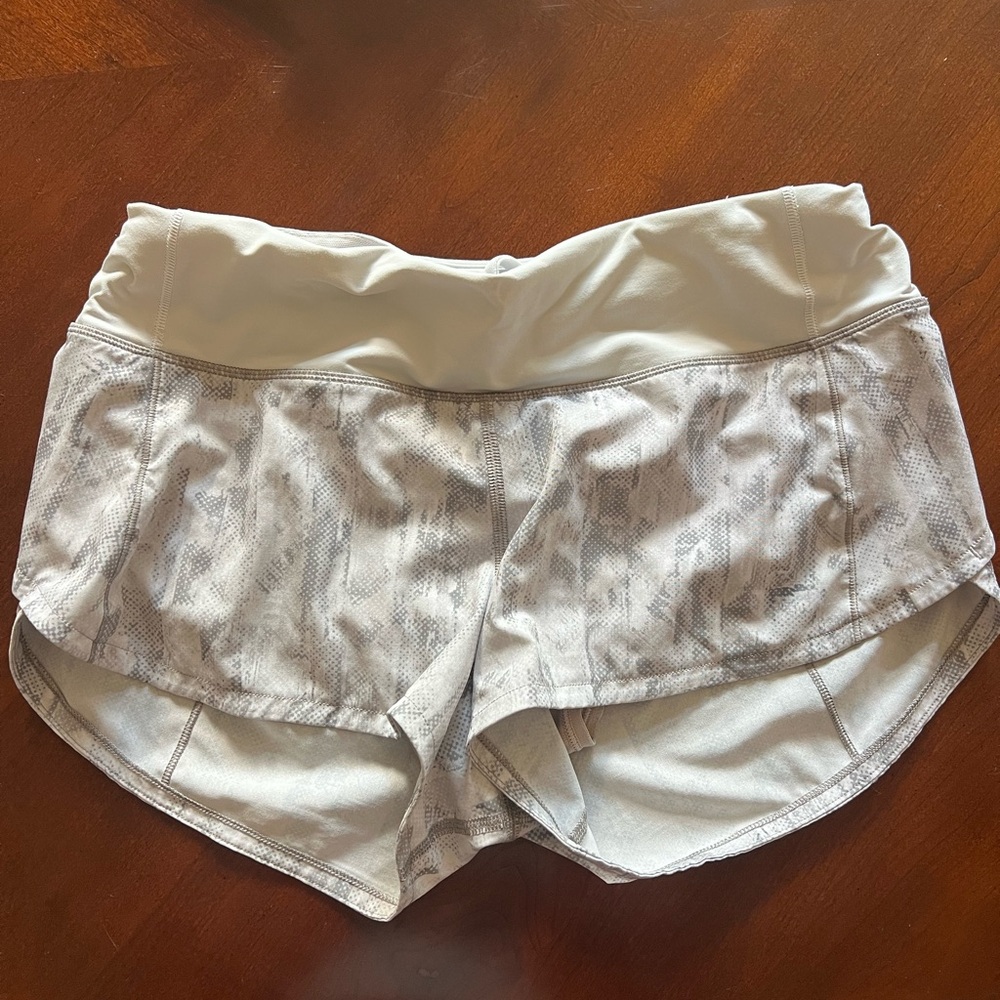 Lululemon speed up shorts, 2.5 inch